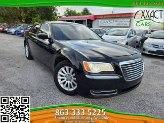Used 2013 Chrysler 300 image 1