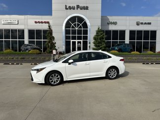 Used 2023 Toyota Corolla LE image 1