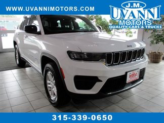 Used 2022 Jeep Grand Cherokee Laredo w/ Luxury Tech Group I image 1