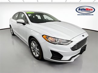 Used 2020 Ford Fusion SE image 1