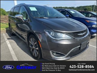 Used 2018 Chrysler Pacifica Limited image 1