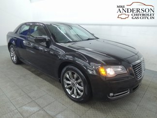 Used 2014 Chrysler 300 S image 1