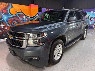 Used 2019 Chevrolet Suburban LT image 1