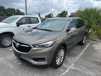 Used 2020 Buick Enclave Essence image 1