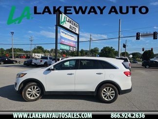Used 2017 Kia Sorento LX image 1
