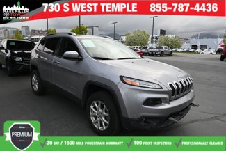 Used 2017 Jeep Cherokee Latitude w/ Cold Weather Group image 1