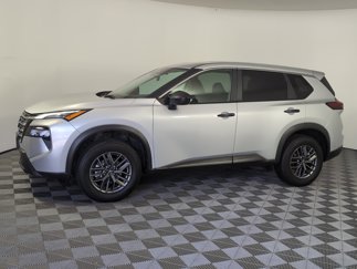 Used 2024 Nissan Rogue S image 1