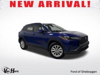 Used 2022 Toyota Corolla Cross LE w/ Moonroof Package image 1