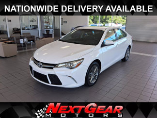 Used 2017 Toyota Camry SE image 1