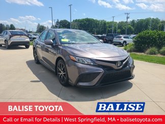Used 2021 Toyota Camry SE w/ Blackout Package (TMS) image 1