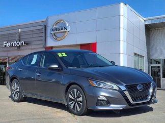 Certified 2022 Nissan Altima 2.5 SV image 1