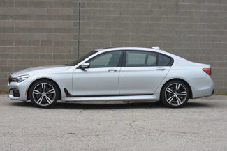 Used 2019 BMW 740i w/ Executive Package image 1