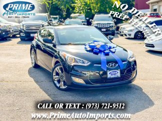 Used 2017 Hyundai Veloster Value Edition image 1
