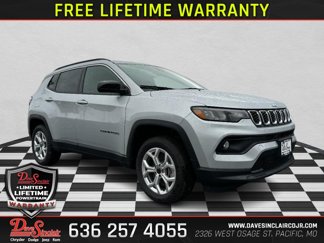 New 2025 Jeep Compass Latitude image 1