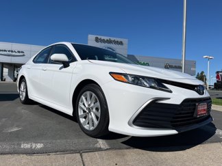 Used 2024 Toyota Camry LE image 1