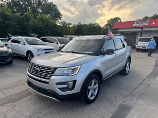 Used 2016 Ford Explorer XLT image 1