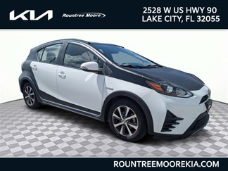 Used 2018 Toyota Prius C Two image 1