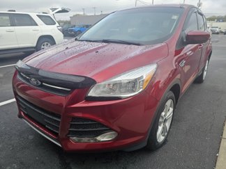 Used 2015 Ford Escape SE image 1