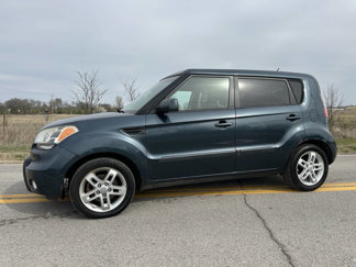 Used 2011 Kia Soul + w/ Audio Pkg image 1