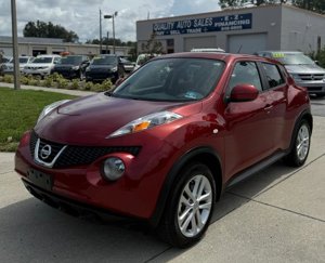 Used 2013 Nissan Juke SV image 1