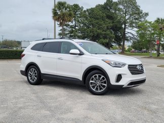 Used 2017 Hyundai Santa Fe SE image 1