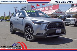 Used 2022 Toyota Corolla Cross XLE image 1
