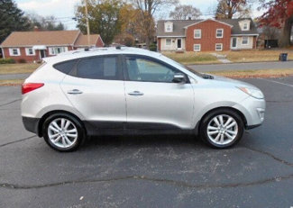 Used 2012 Hyundai Tucson Limited image 1