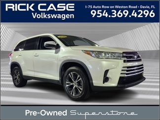 Used 2019 Toyota Highlander LE image 1