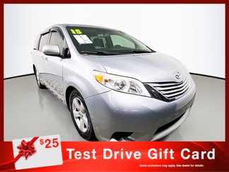 Used 2015 Toyota Sienna LE video 1