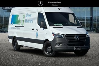 New 2024 Mercedes-Benz eSprinter 170 Cargo image 1