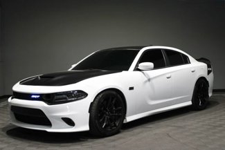 Used 2017 Dodge Charger R/T image 1