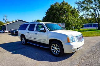 Used 2013 GMC Yukon XL Denali image 1
