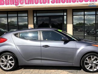 Used 2017 Hyundai Veloster image 1