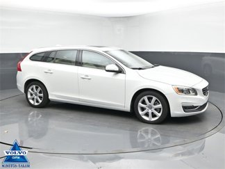 Used 2017 Volvo V60 T5 Platinum w/ Climate Package image 1
