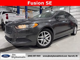 Used 2016 Ford Fusion SE image 1