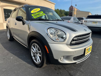 Used 2015 MINI Cooper Countryman image 1