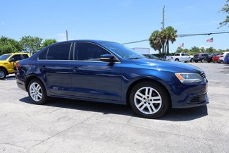 Used 2013 Volkswagen Jetta SE image 1