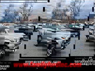 Used 2016 Toyota Tacoma SR5 image 1