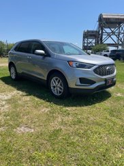 Used 2024 Ford Edge SEL image 1