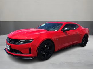 Used 2023 Chevrolet Camaro LT image 1