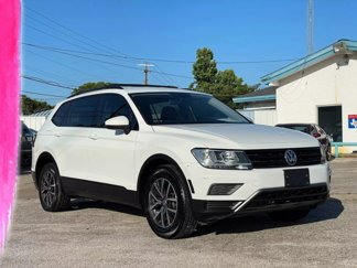 Used 2018 Volkswagen Tiguan SE w/ 3rd Row Seat Package image 1
