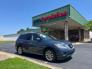 Used 2015 Nissan Pathfinder S image 1