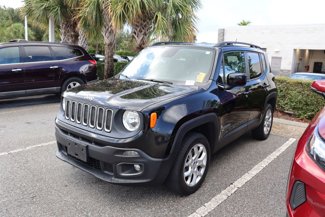 Used 2015 Jeep Renegade Latitude w/ Cold Weather Group II image 1