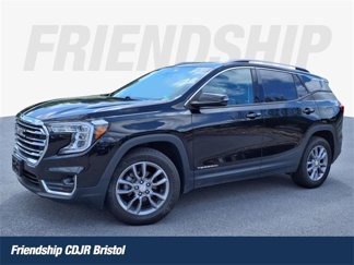 Used 2022 GMC Terrain SLT image 1