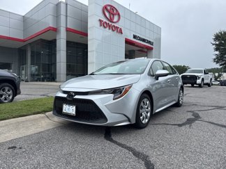 Used 2022 Toyota Corolla LE image 1