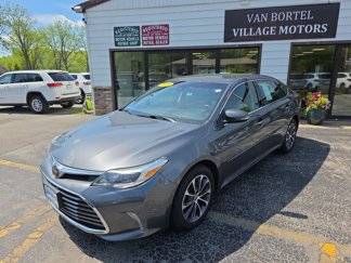 Used 2018 Toyota Avalon XLE image 1