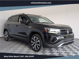 Used 2022 Volkswagen Taos SE image 1