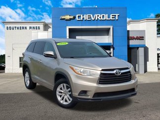 Used 2016 Toyota Highlander Plus image 1