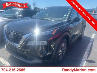 Used 2023 Nissan Rogue SV image 1
