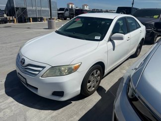 Used 2010 Toyota Camry image 1